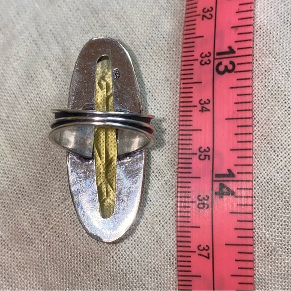 Sparkly Yellow Citrine elongated faceted cut statement Ring - Picture 8 of 9